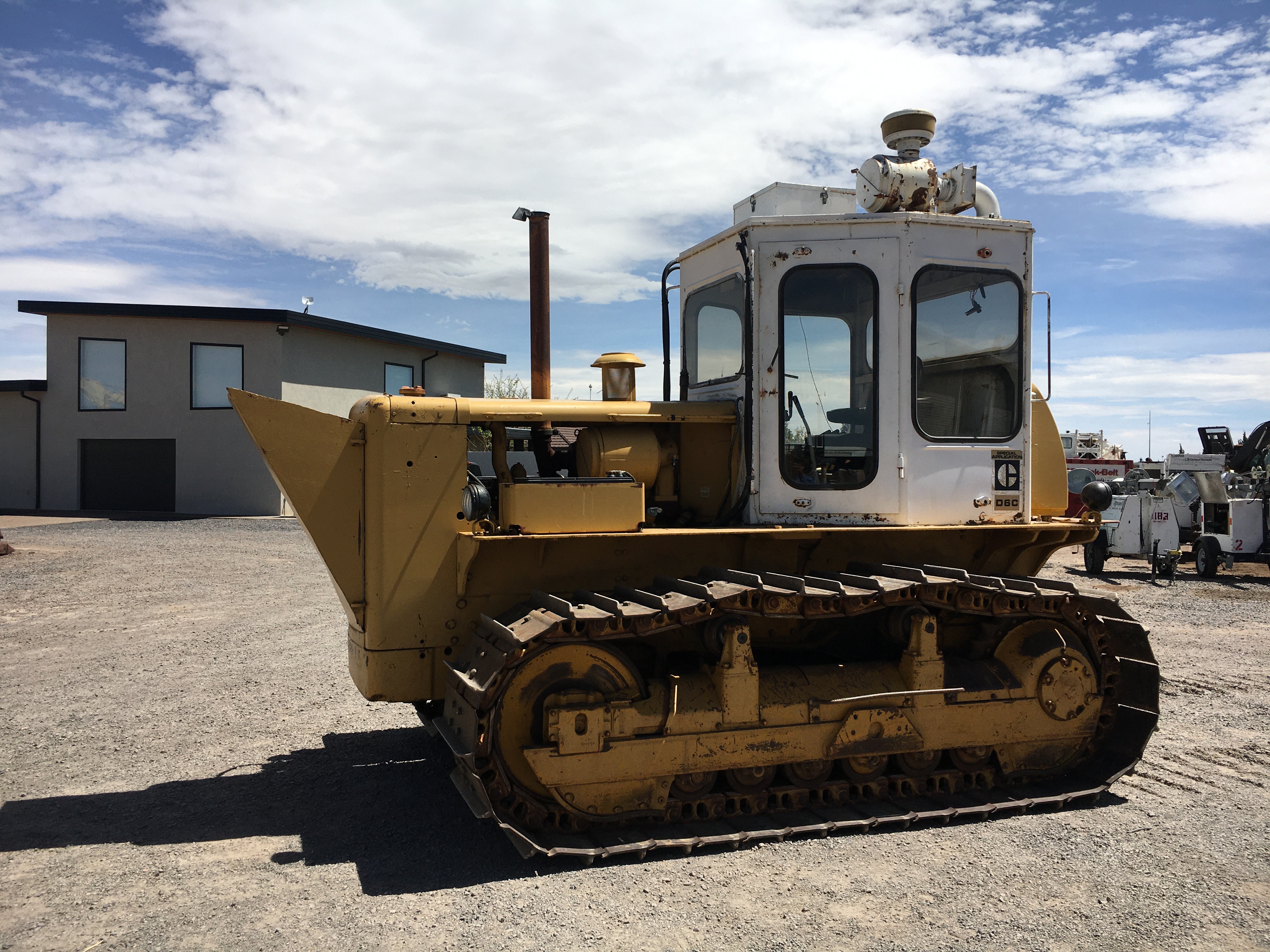 ./imagenes/INVOICE/2019/16680/TRACTOR CAT D6C (18).JPG